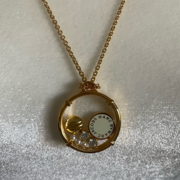 Marc Jacobs Jewelry - Low Start Marc Jacobs Gold and Cream Brooch